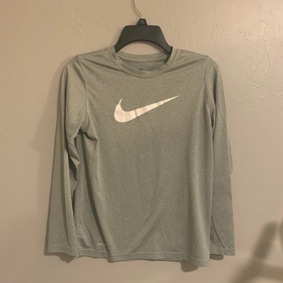 Nike Other - Boys NIKE long sleeve Dri-fit